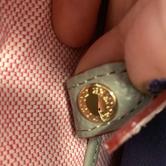 Dooney & Bourke NWT Logo Lock Shoulder Gray Bag - Picture 13 of 16